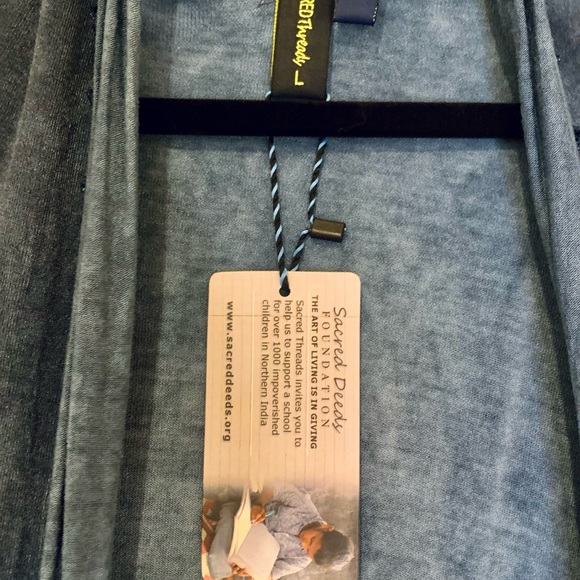 Sacred Thready Sweater wth combination soft lace on top of the sleeves&the sides - Picture 7 of 10